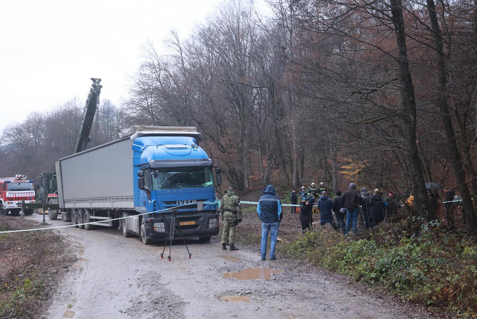 08.12.2022., Vocin - Ostaci zrakoplova MiG-21 koji se srusio u sumskom podrucju nedaleko Vocina. Photo: Davor Javorovic/PIXSELL