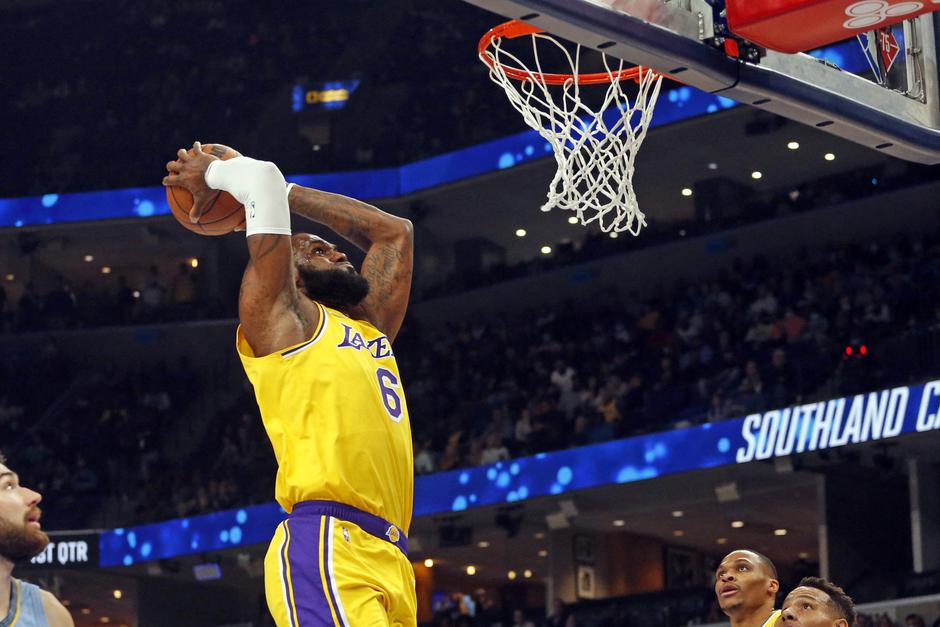 NBA: Los Angeles Lakers at Memphis Grizzlies