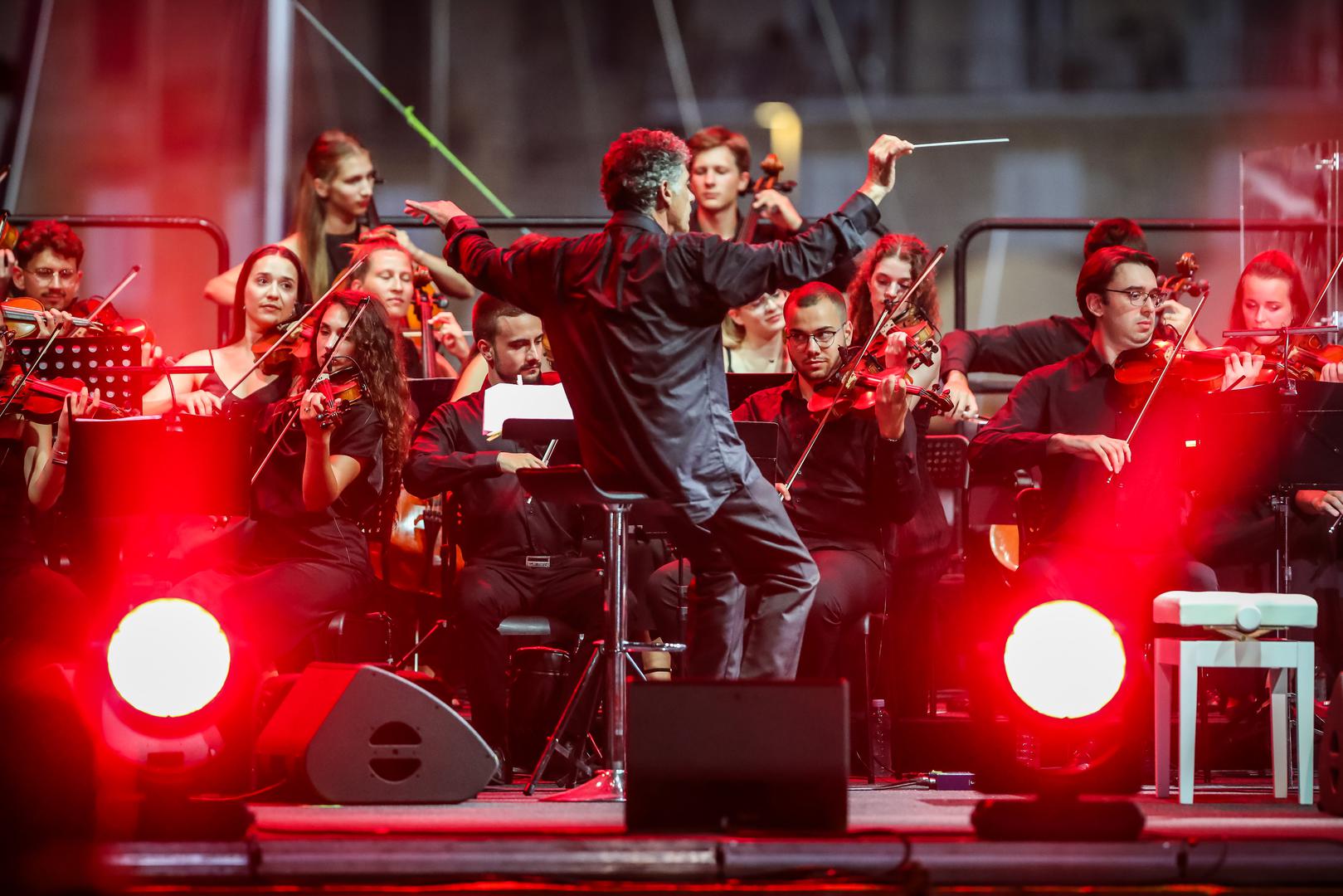 29.07.2024., Vela Luka - Koncert "Trag u beskraju" u sjecanje na Olivera Dragojevica. Photo: Zvonimir Barisin/PIXSELL