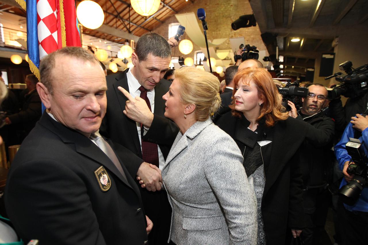 Kolinda Grabar Kitarović,Ante Kotromanović