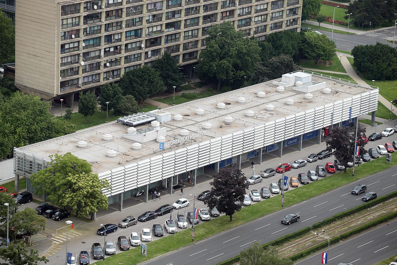 Pogled na Zagreba sa zadnjeg kata nebodera Eurotower