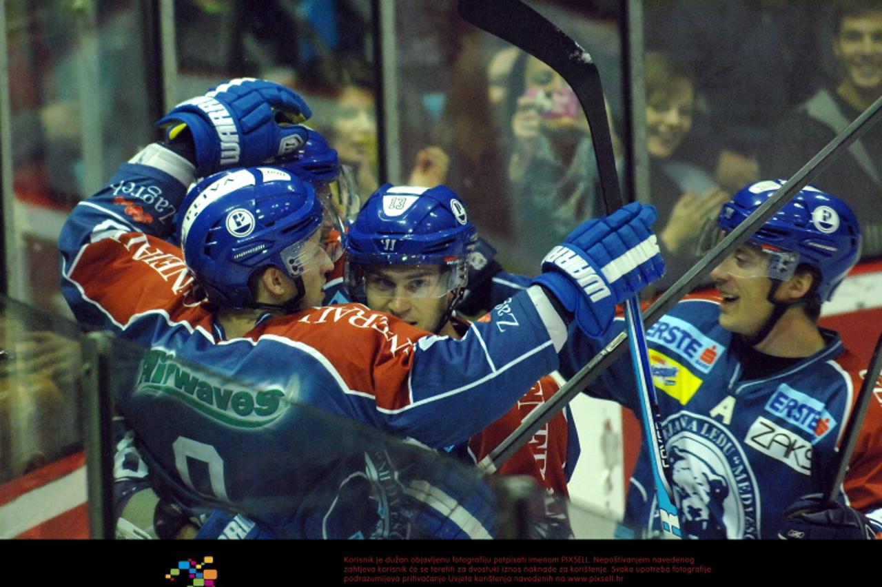 '28.10.2012., Dom sportova, Zagreb - EBEL, KHL Medvescak Zagreb - EC VSV.  Photo: Luka Stanzl/PIXSELL'