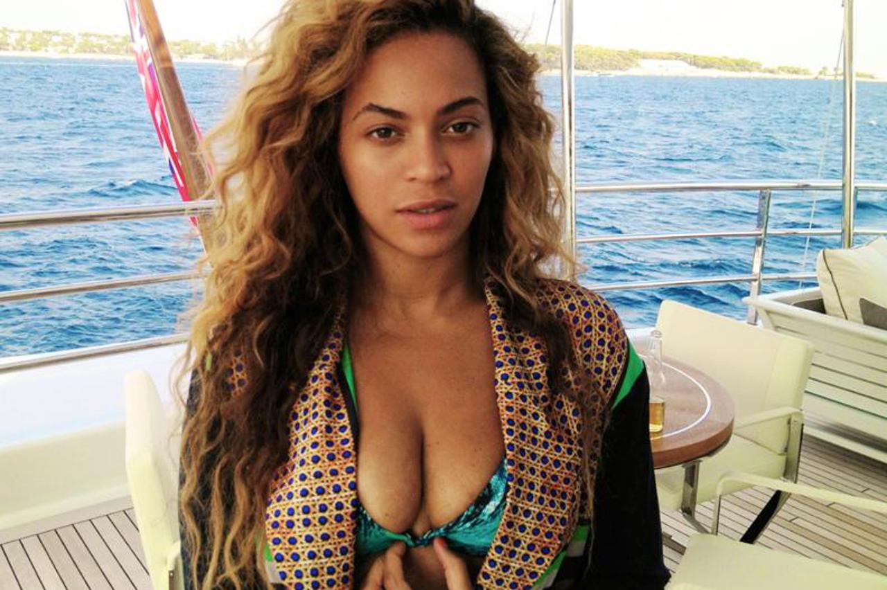 Beyonce (1)