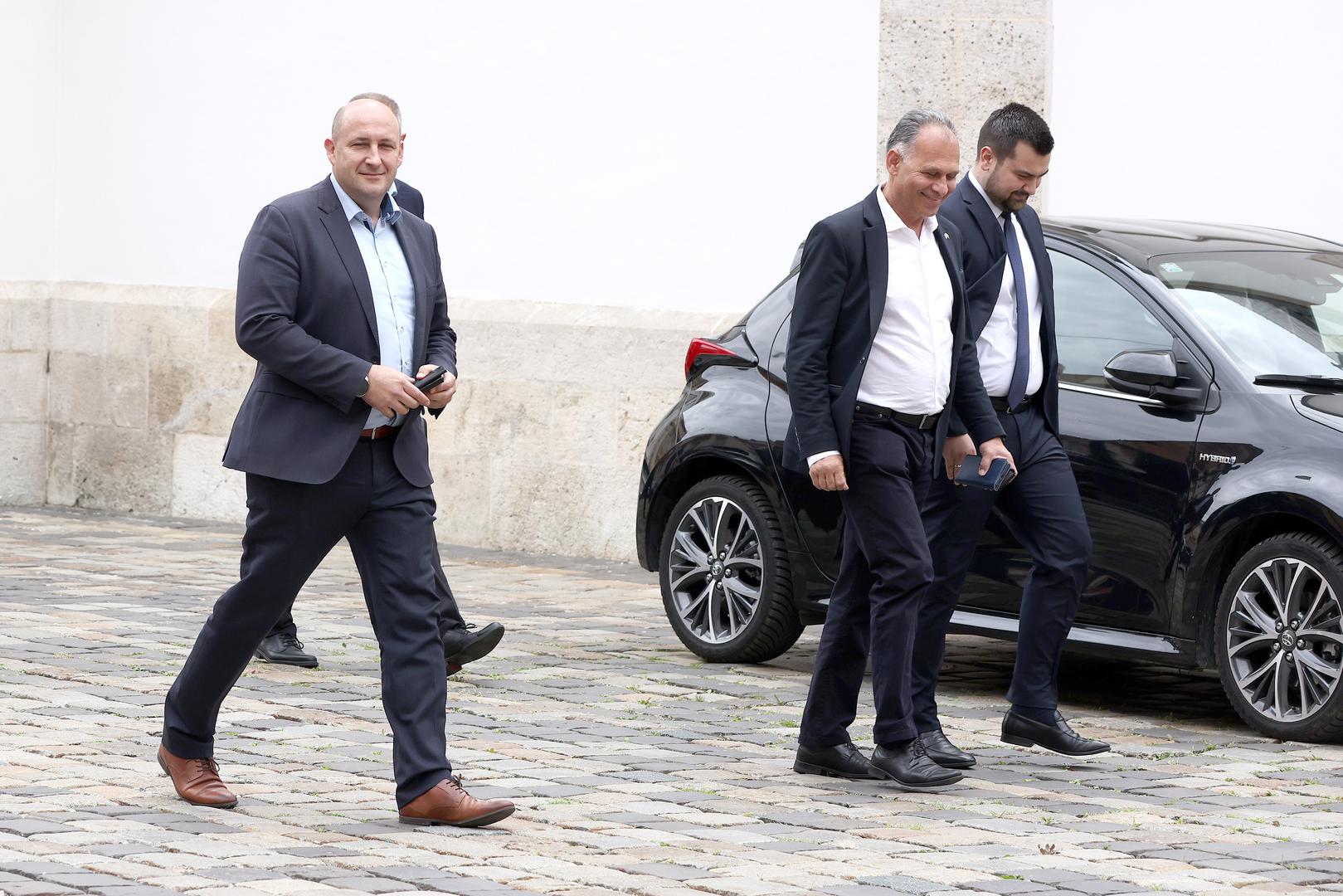 07.05.2024., Zagreb - Zastupnici nacionalnih manjina dolaze u Banske dvore na pregovore s HDZ-om o formiranju vecine.  Photo: Patrik Macek/PIXSELL