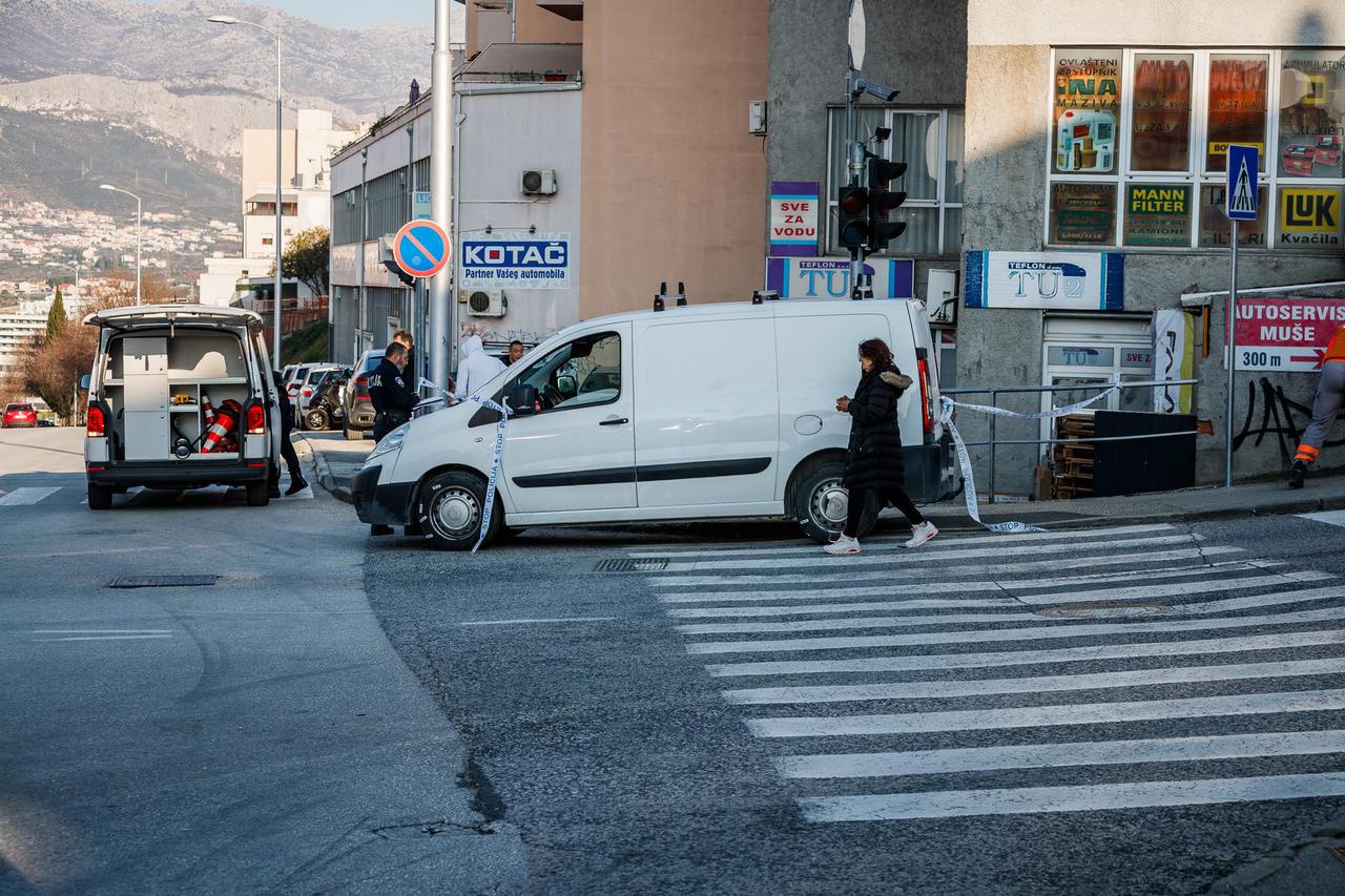 Split: Kombi naletio na petero djece, prevezena su u bolnicu