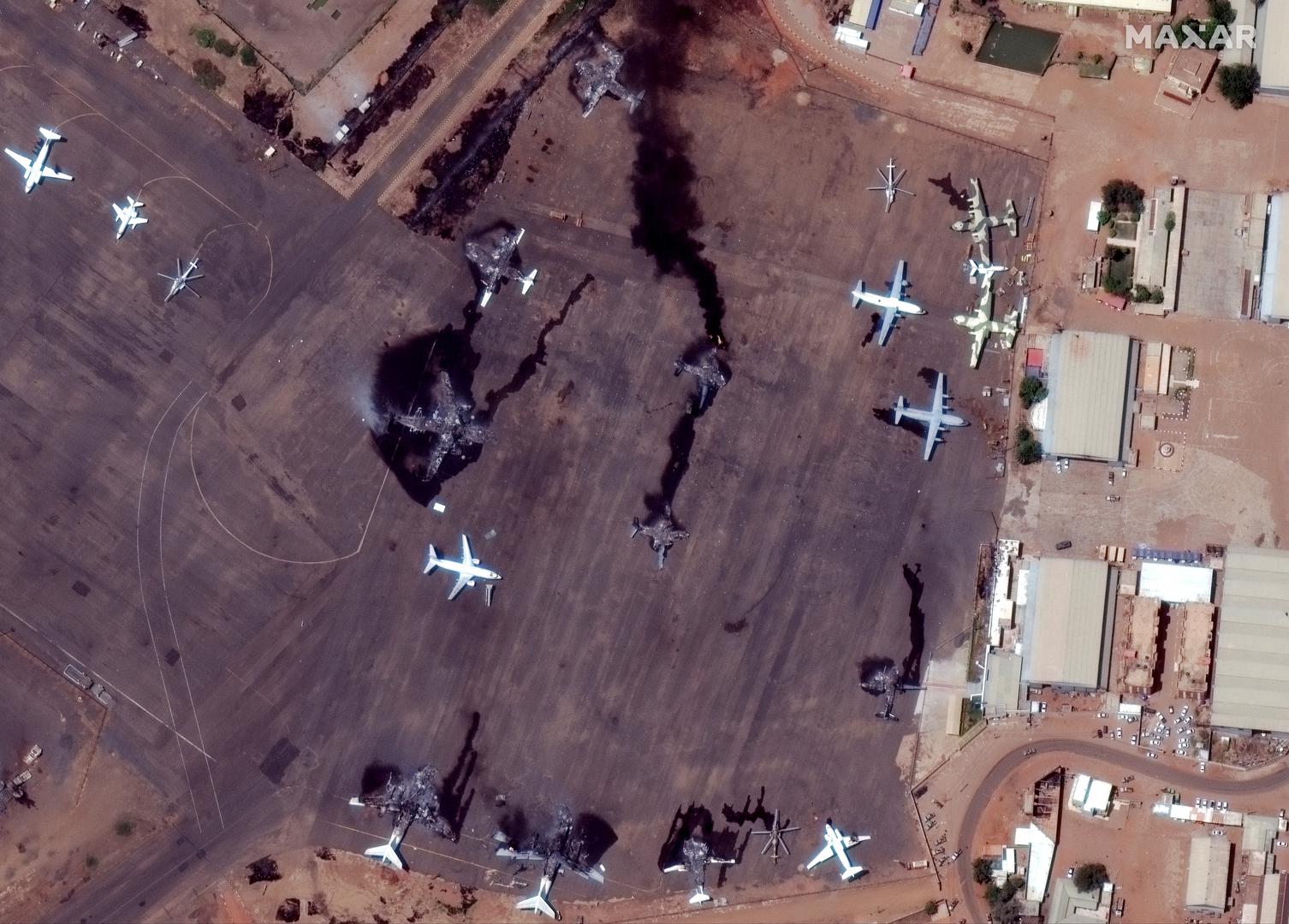 Satellite image shows a view of destroyed airplanes at Khartoum International Airport in Khartoum, Sudan April 17, 2023, in this handout image. Courtesy of Maxar Technologies/Handout via REUTERS.  THIS IMAGE HAS BEEN SUPPLIED BY A THIRD PARTY. NO RESALES. NO ARCHIVES. MANDATORY CREDIT. MUST NO OBSCURE LOGO Photo: MAXAR TECHNOLOGIES/REUTERS