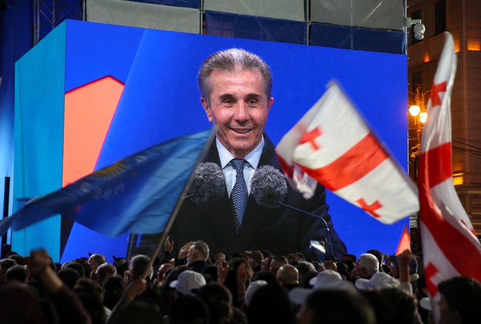 Georgian ruling party stages final rally before general election