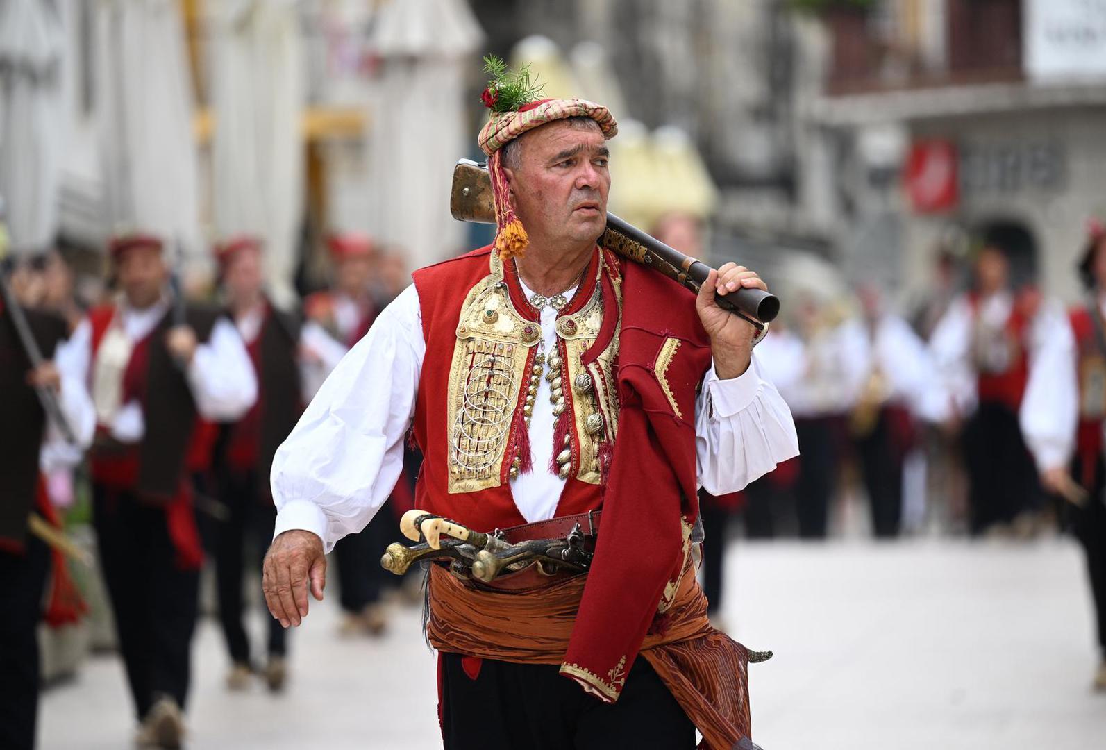 07.08.2022., Sinj - Atmosfera na sinjskim ulicama uoci alke. Photo: Davor Puklavec/PIXSELL