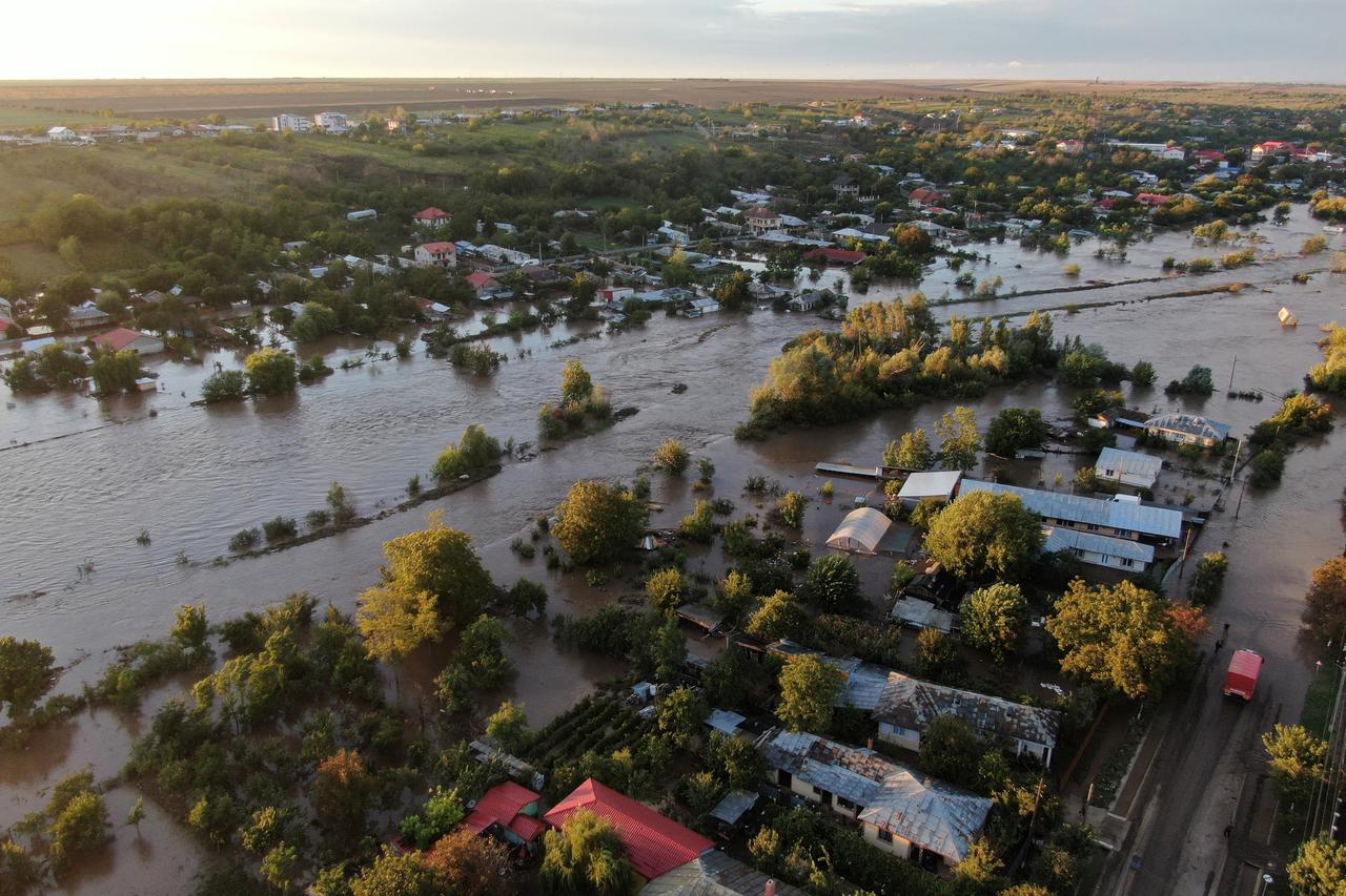 Floods hit Galati county in Romania