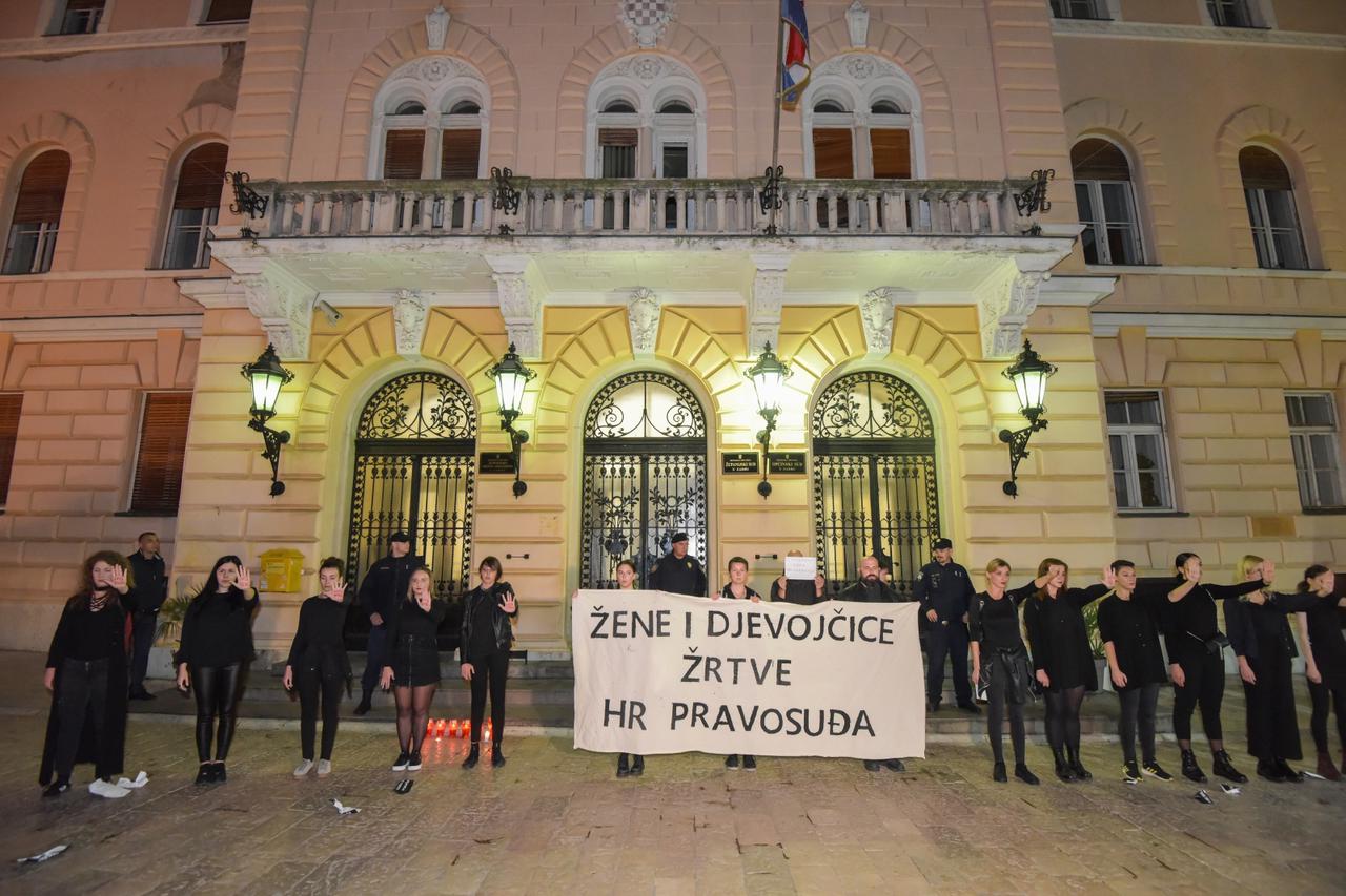 Klub studenata Antifijaka organizirala mirni prosvijed ispred Županijskog suda u Zadru