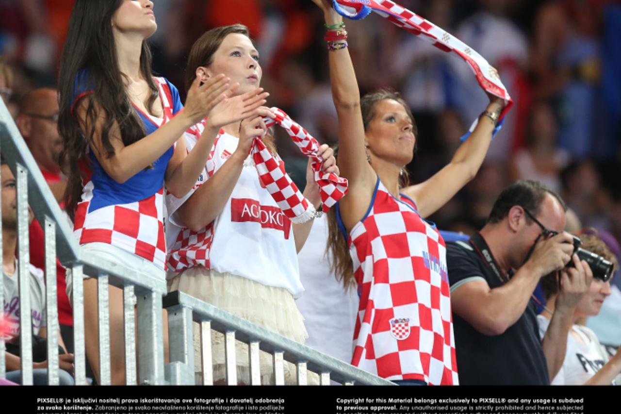 '10.08.2012., Engleska, London - Ljetne Olimpijske igre, rukomet, polufinalna utakmica, Francuska - Hrvatska.  Photo: Sanjin Strukic/PIXSELL'