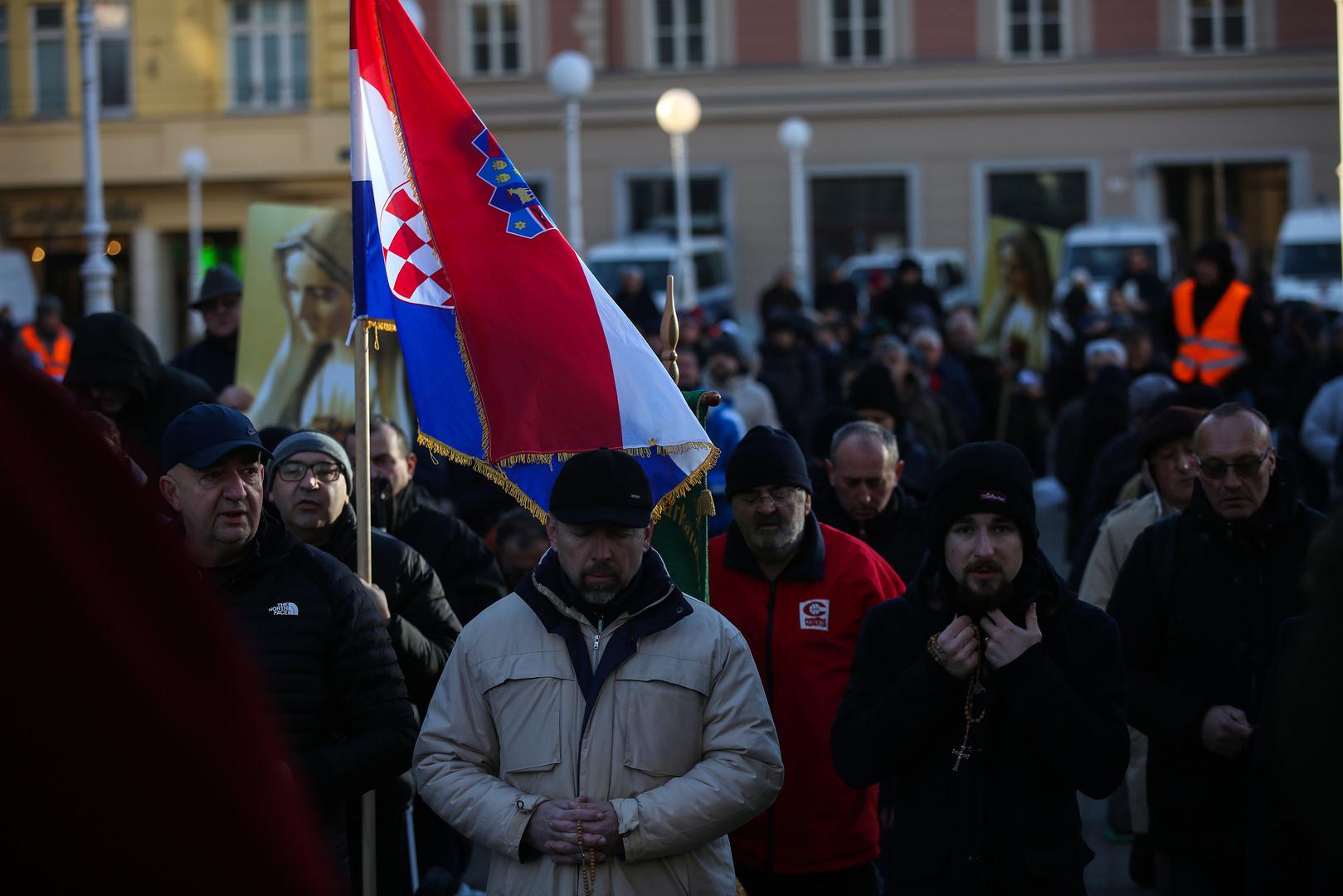 03.02.2023., Zagreb - Svake prve subote u mjesecu molitelji se vracaju  na Trg Bana Jelacica.  Photo: Zeljko Hladika/PIXSELL