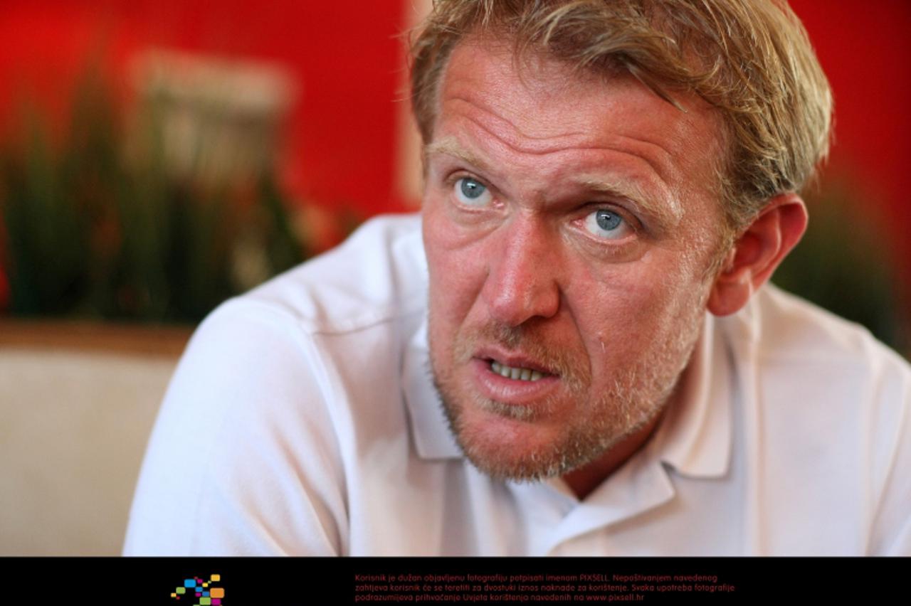 '13.08.2011. Beograd, Srbija - Trener nogometnog kluba Crvena zvezda Robert Prosinecki na stadionu Marakana.  Photo: Petar Glebov/PIXSELL'