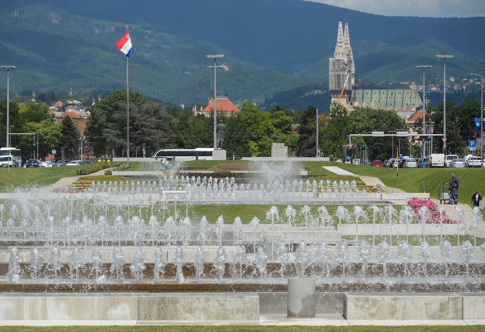 27.05.2020., Fontane kod NSK, Zagreb - Reportaza o fontanama s radnicima iz kontrolne sobe i strojarnice.Photo: Marko Prpic/PIXSELL