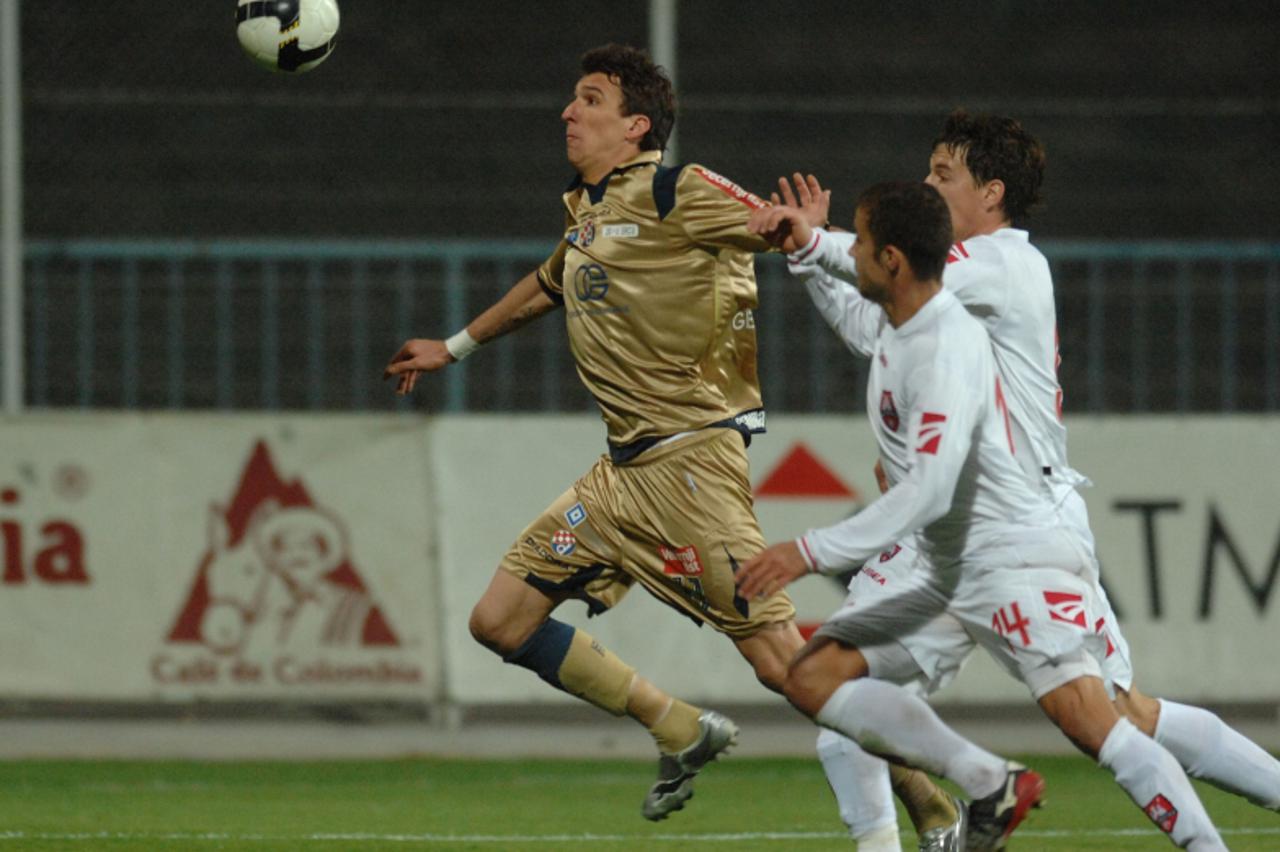 '17.10.2009.....Zagreb...spo.....Stadion Kranjceviceva , 11. kolo T-com prva HNL, utakmica izmedu nk Zagreb - nk Dinamo Zagreb.Mario Mandzukic.Photo:Marko Prpic/Vecernji list'