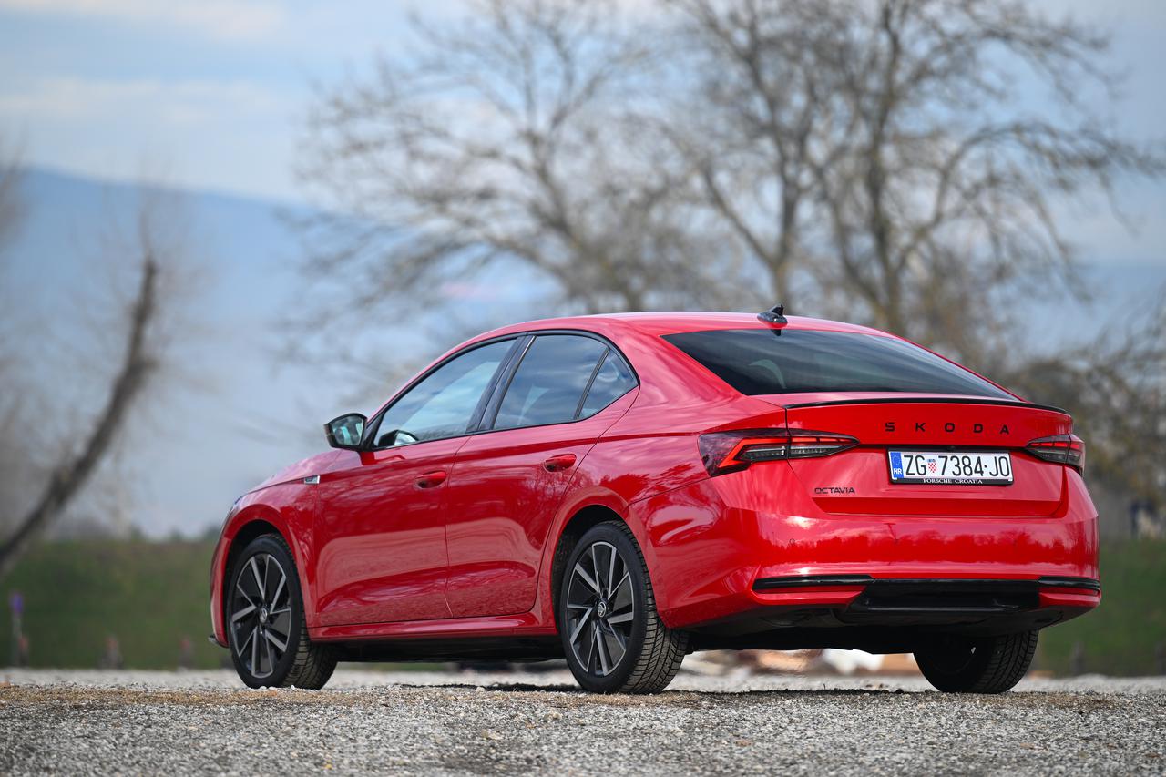 Zagreb: Test automobila Škoda Octavia sport line