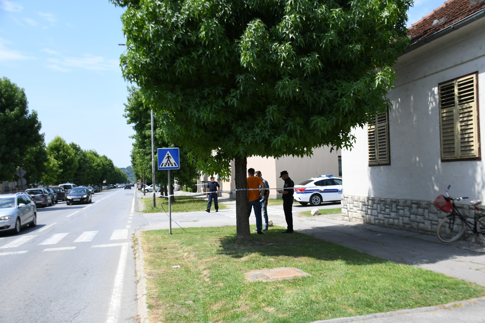 22.07.2024., Daruvar - U Domu za starije i nemocne osobe u Mazuranicevoj ulici muskarac je poceo pucati po ljudima te je petero osoba smrtno stradalo dok se ostalima pruza lijecnicka pomoc.  Photo: Damir Spehar/PIXSELL