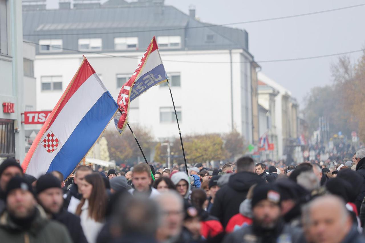 Vukovar: Kolona sjecanja na zrtvu Vukovara