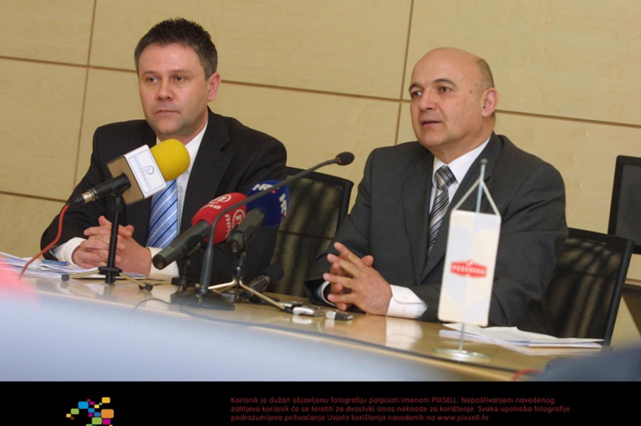 '25.03.2010., Koprivnica, Hrvatska - Predsjednik NO-a Podravke Ljubo Jurcic (desno) i Miroslav Vitkovic, predsjednik Podravkine Uprave.  Photo: Marijan Susenj/PIXSELL'