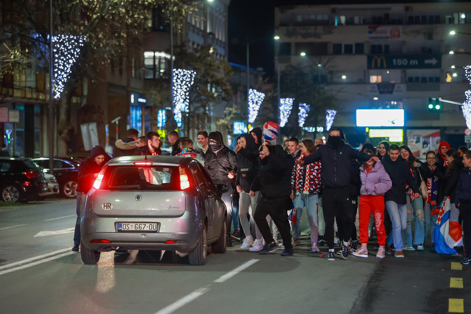 17.12.2022., Osiijek - Slavlje na osječkim ulicama nakon osvojene bronce na Svjetskom prvenstvu u Kataru. Photo: Davor Javorovic/PIXSELL