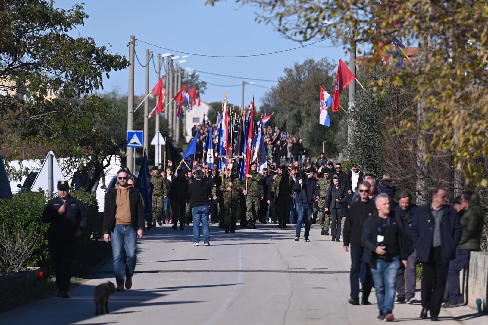 18.11.2023., Skabrnja - Svecanim mimohodom i polaganjem vijenaca na spomen obiljezju masovne grobnice, obiljezava se obljetnica stradavanja branitelja i civila. Photo: Dino Stanin/PIXSELL