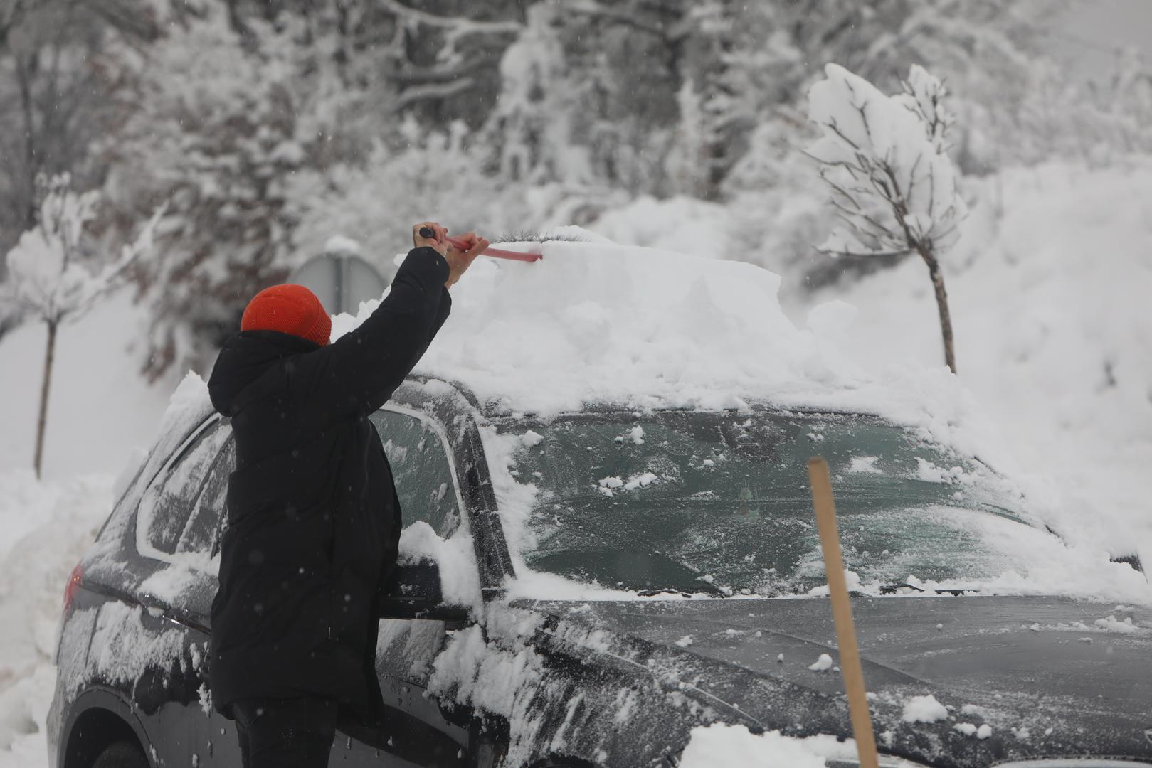 23.01. 2023., Karlovac - Autocesta D1 od Karlovca do Slunja zametena snijegom. Zbog neociscene ceste promet se odvija otezano uz zastoje.  Photo: Kristina Stedul Fabac/PIXSELL