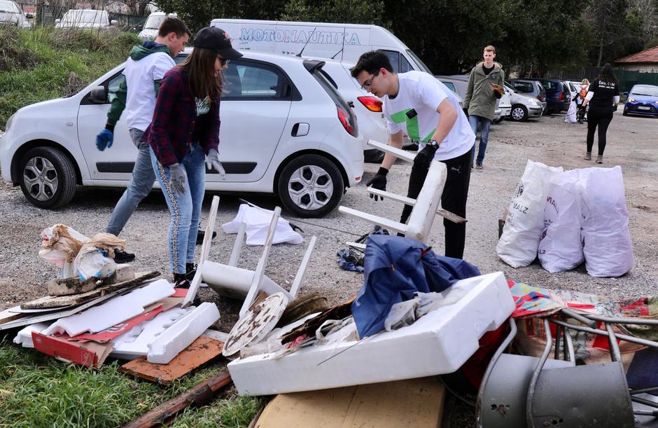 Split: Ekološka akcija Rezolucije Z na Spinutu 