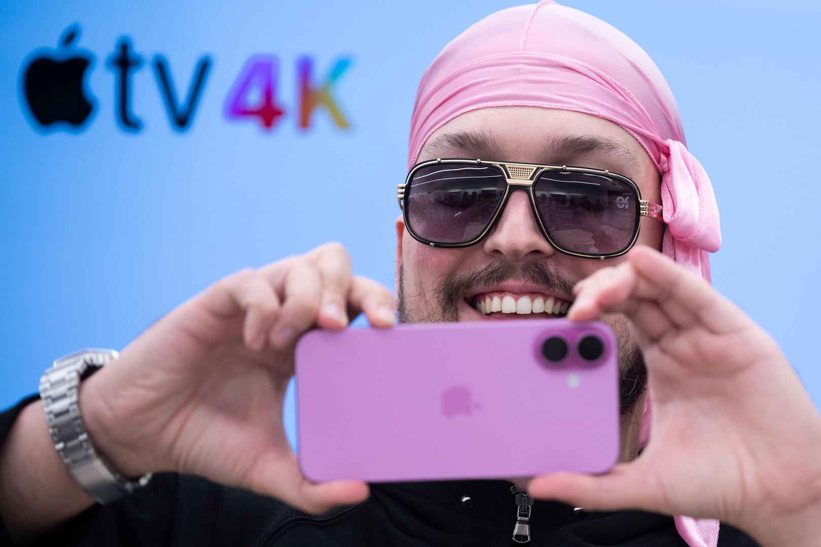 20.09.2024., Zagreb - Hiljson Mandela, Tomislav Pancirov I Paula Sikiric predstavili su u iSTYLE trgovini u Arena centru nove modele Iphonea 16. Photo: Davor Puklavec/PIXSELL