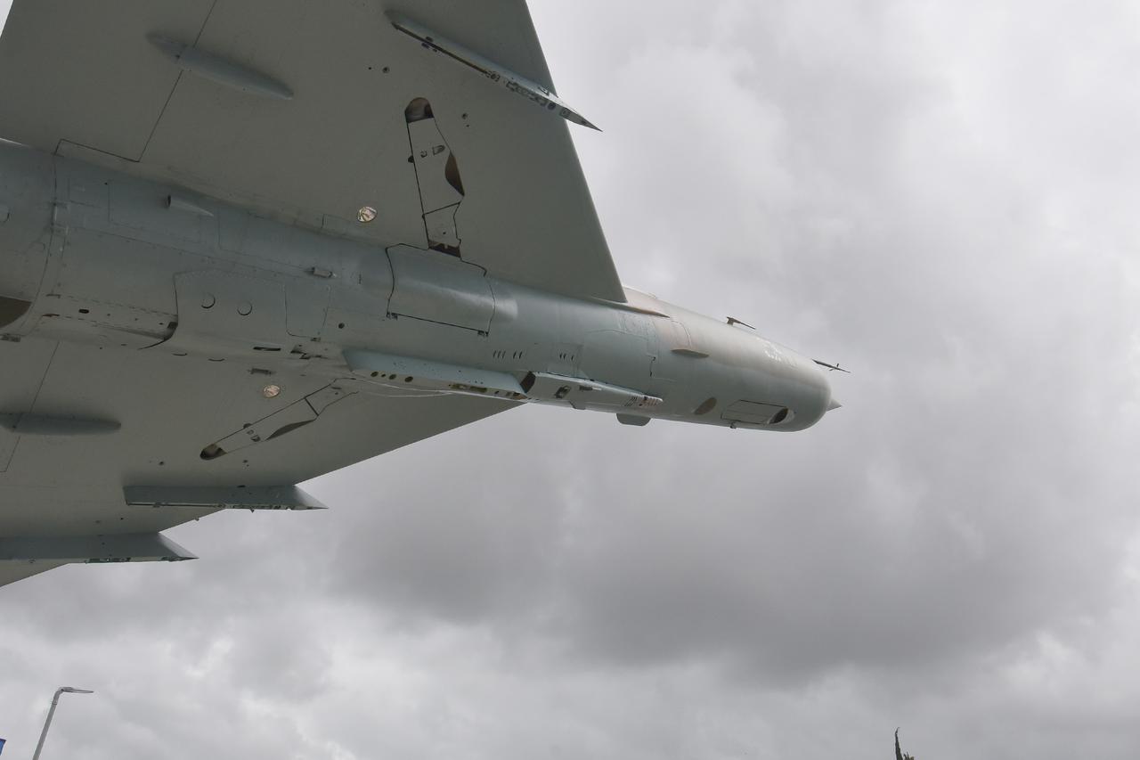 Na bivšem vojnom aerodromu u Valturi svečano otvorena vojarna "Hrvatski branitelji Istre"