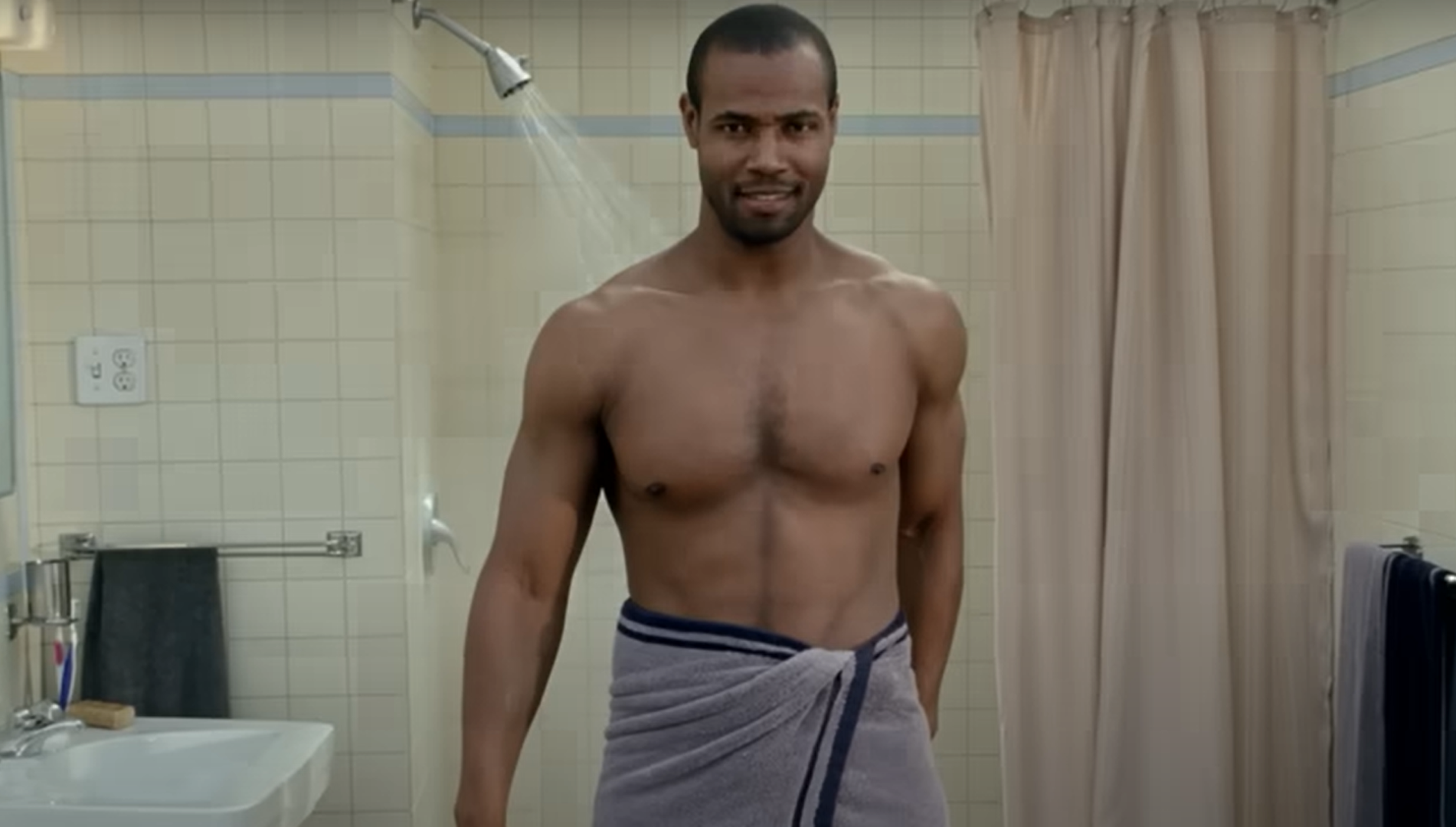 Isaiah Mustafa, bivši igrač američkog nogometa, postao je lice kampanje za Old Spice 2010. godine.