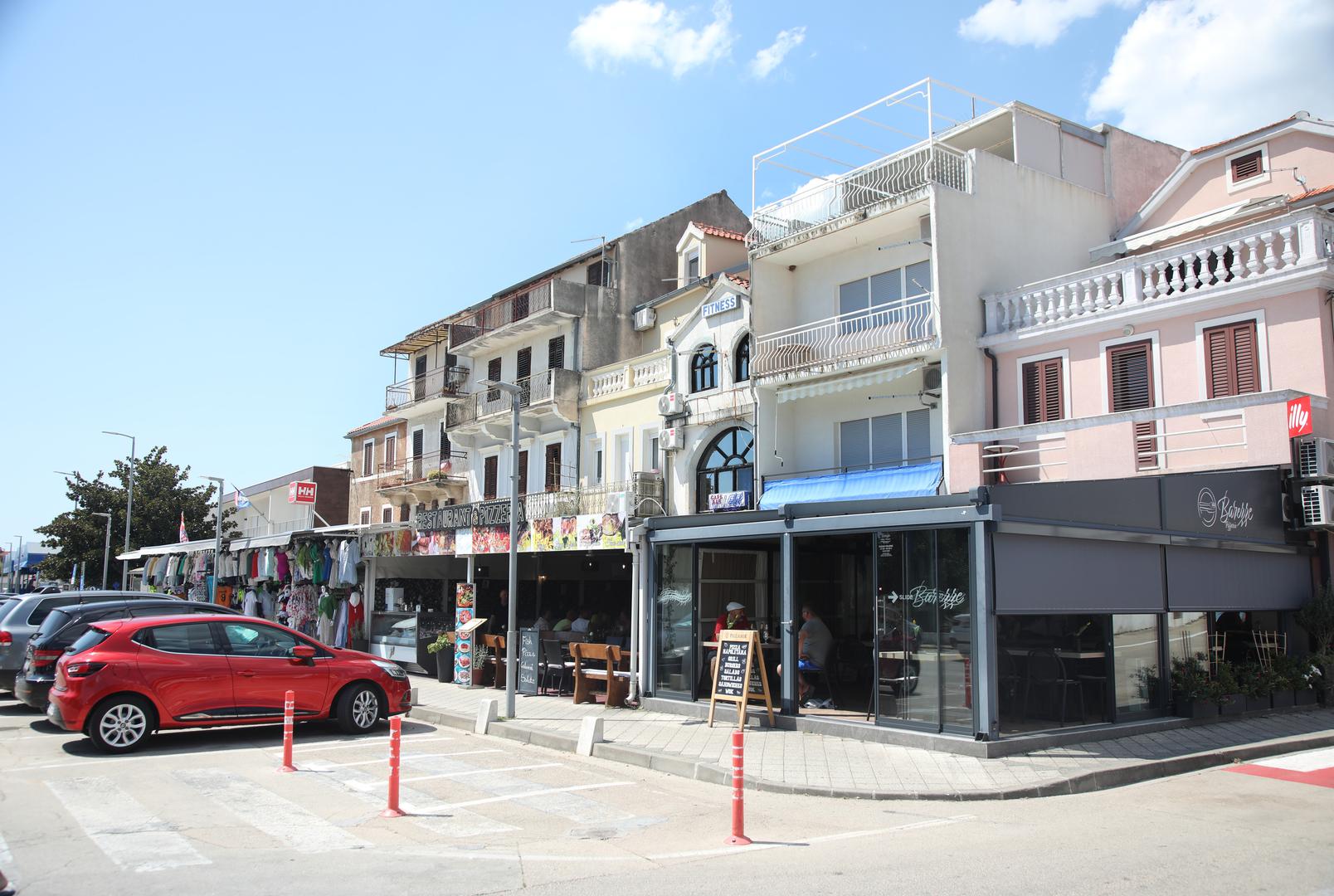 23.07.2024.,Pirovac-- Turisticka patrola i Vecernjakove zvjezdice uPirovcu. Pizzerija "Barezze" Photo: Dusko Jaramaz/PIXSELL