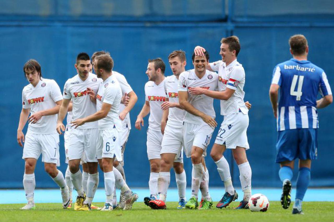 Lokomotiva, Hajduk (1)