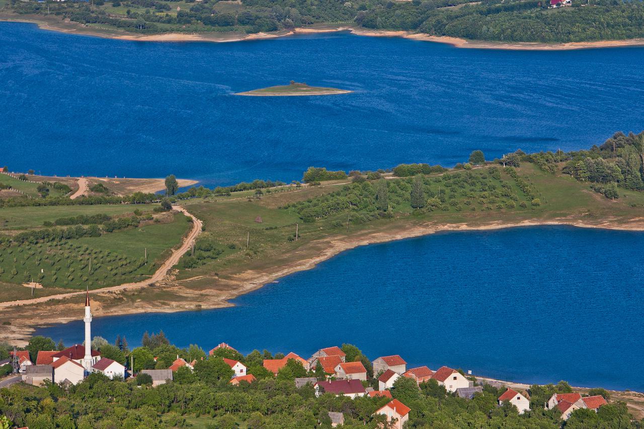 BiH: Panorame Ramskog jezera i Livanjskog i Duvanjskog Polja 